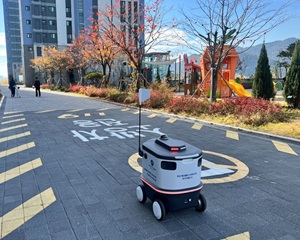 자율 주행 순찰 로봇 시장성 확보하며 스마트안전도시 구현한다